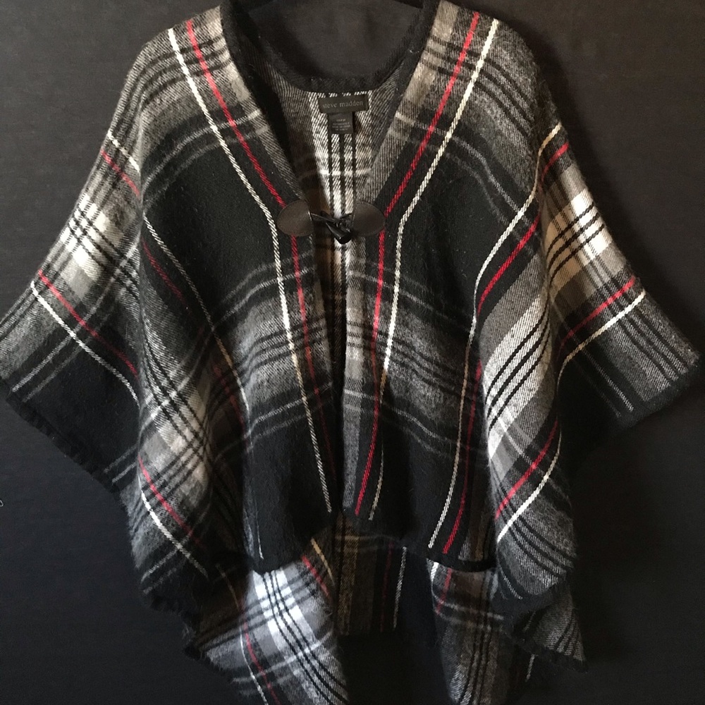 🔲STEVE MADDEN Plaid Cape🔲
